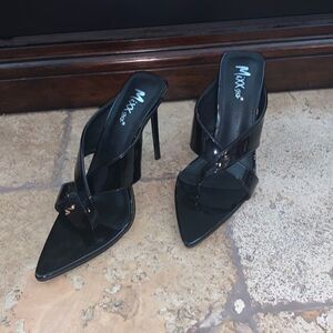 Black Pointed Toe Heels